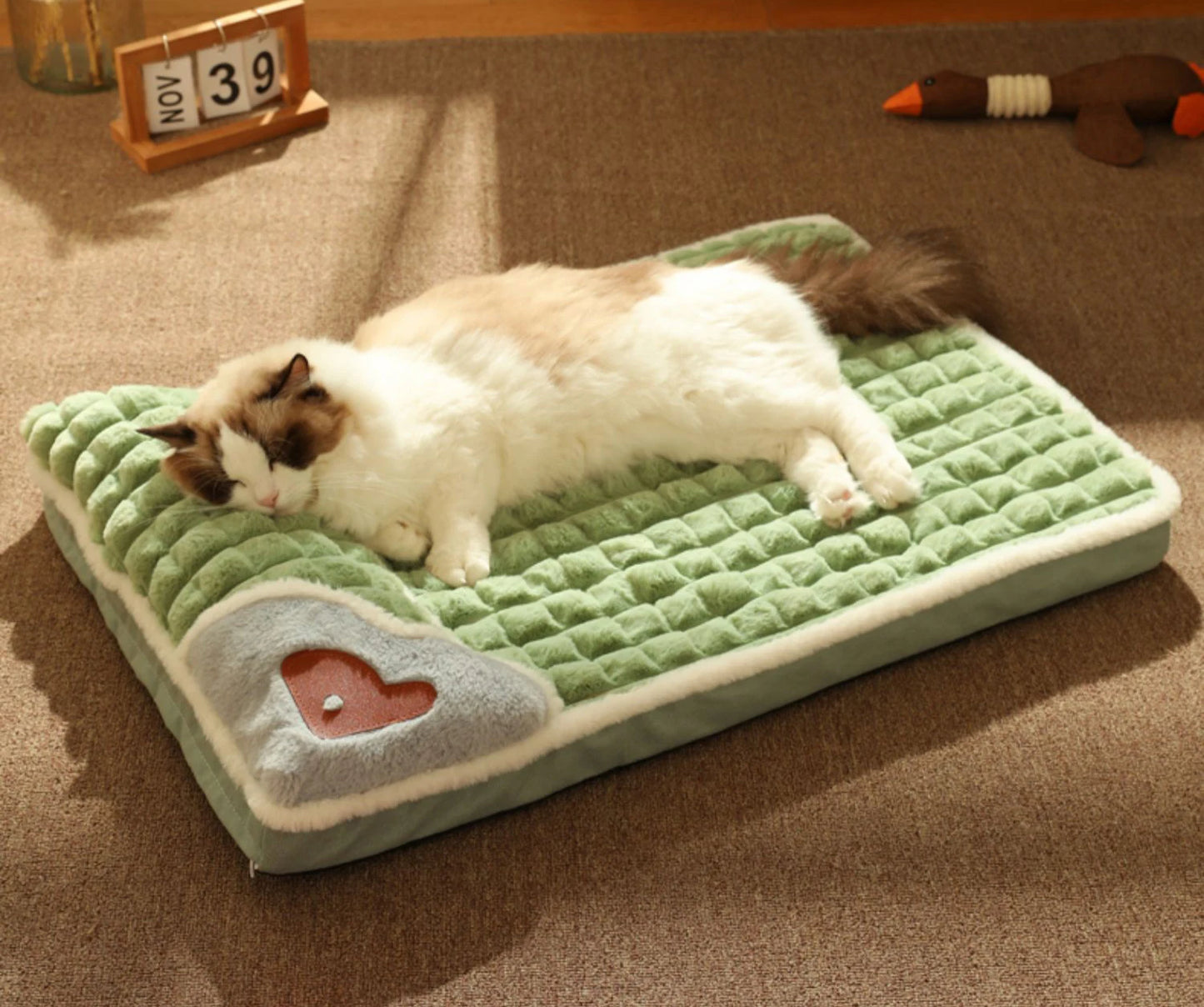 Winter Warm Dog & Cat Mat Luxury Sofa